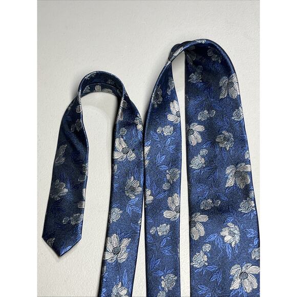 Paul Frederick Floral Print Silk Tie Mens Necktie Blue 3" x 60" - Picture 4 of 8
